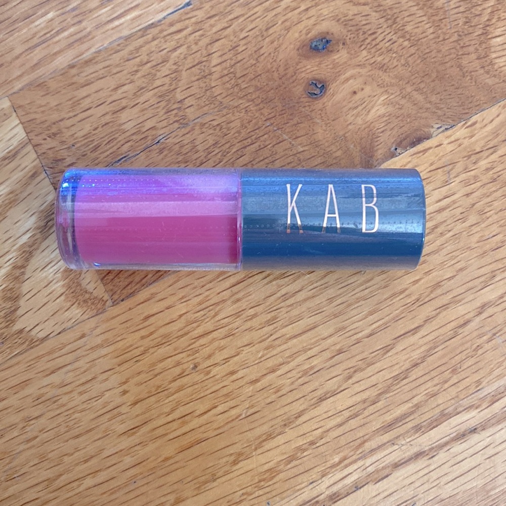 KAB COSMETICS Mini Tinted Lip Oil in Good Vibrations